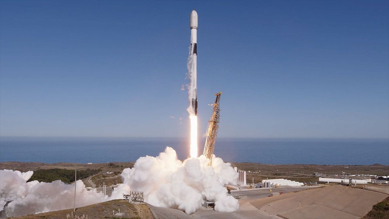 Watch SpaceX launch Earth-observation satellite for Luxembourg and 7 other satellites today