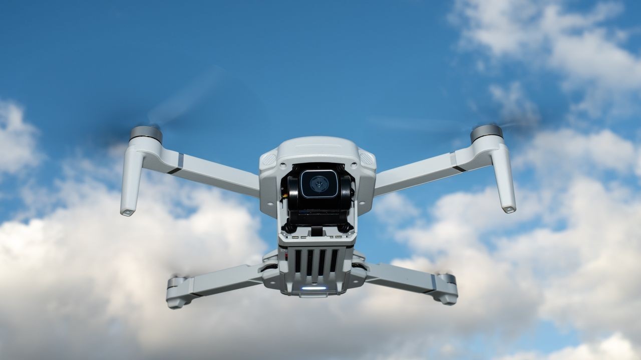 Holy Stone HS360E drone review