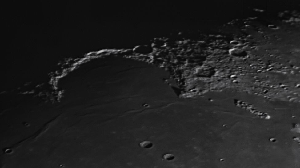 A 'Golden Handle' will appear on the moon tonight. Here's how to see it