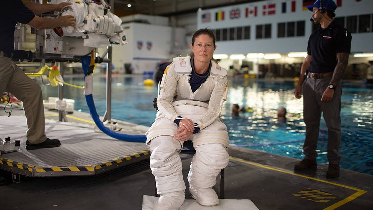 NASA astronaut Tracy C. Dyson 'super-pumped' for 3rd space mission (exclusive video)