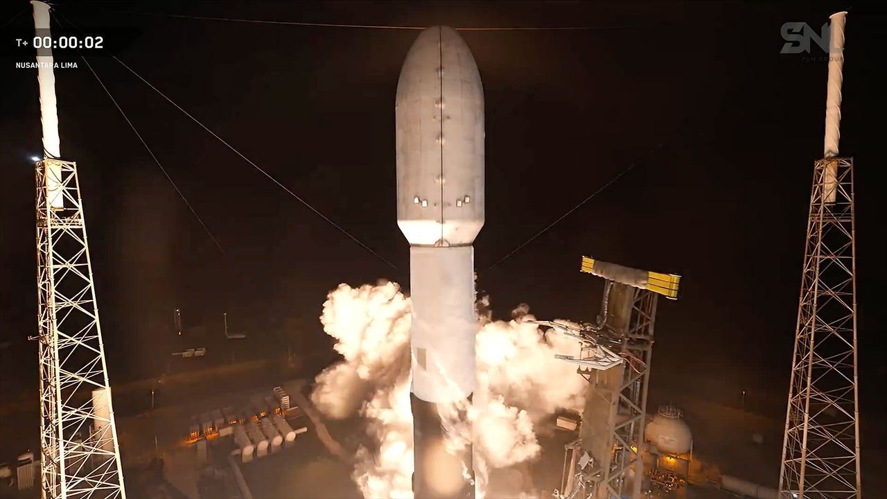 SpaceX launches powerful satellite to orbit for Indonesian telecom company