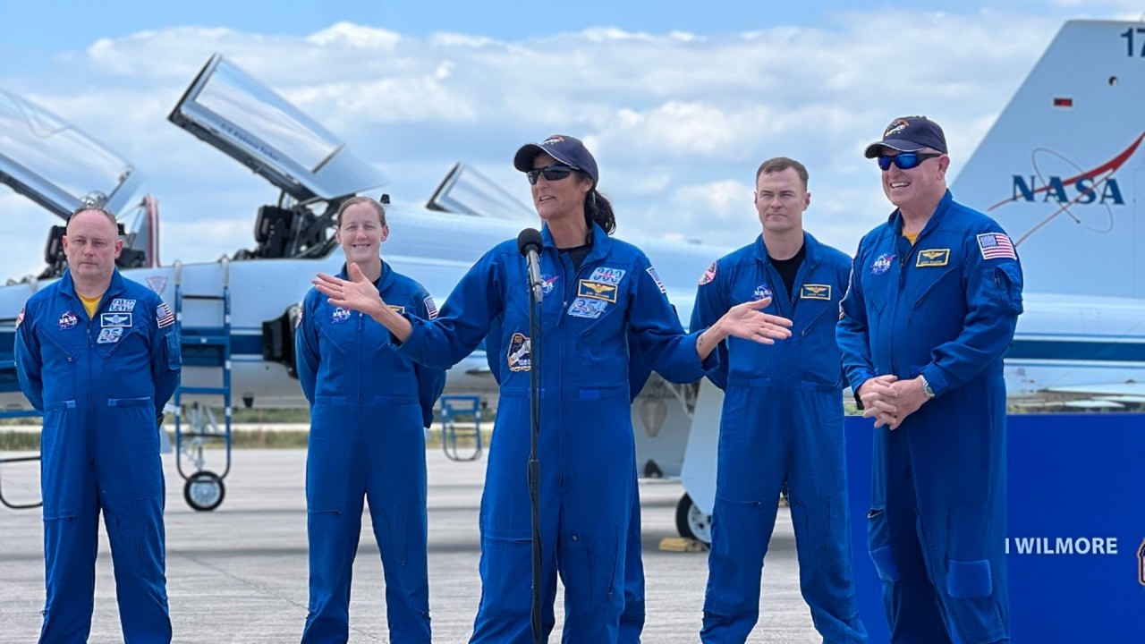 'I'm sure we'll find things out': NASA astronauts fly to launch site for 1st crewed Boeing Starliner mission to ISS on May 6 (photos)
