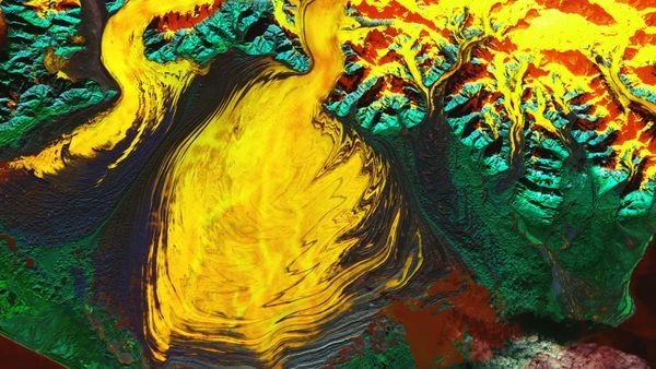 Satellite map of North America's largest glacier shows 'hidden lagoon' and other secrets