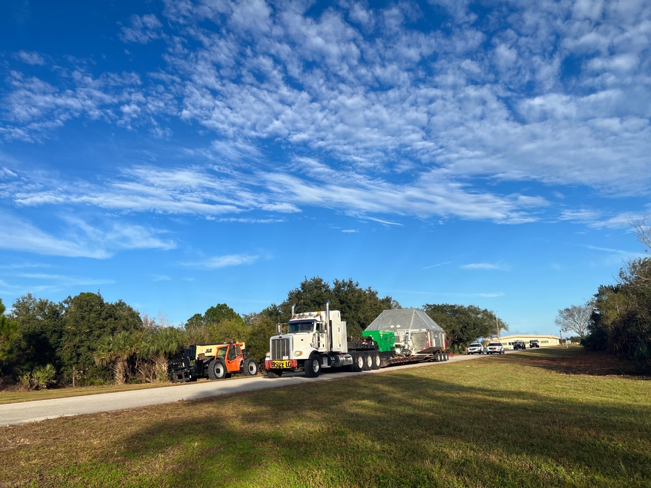 NASA's Artemis 1 Orion spacecraft arrives in Florida (photos)