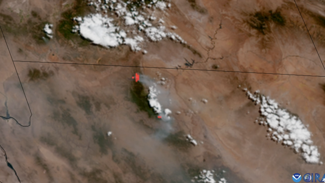 Satellite images track Grand Canyon wildfires burning across thousands of acres