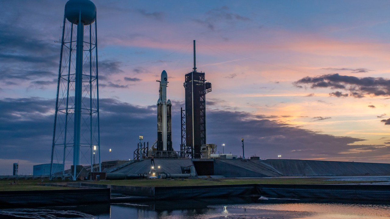 SpaceX scrubs Falcon Heavy's X-37B space plane launch due to ground issue