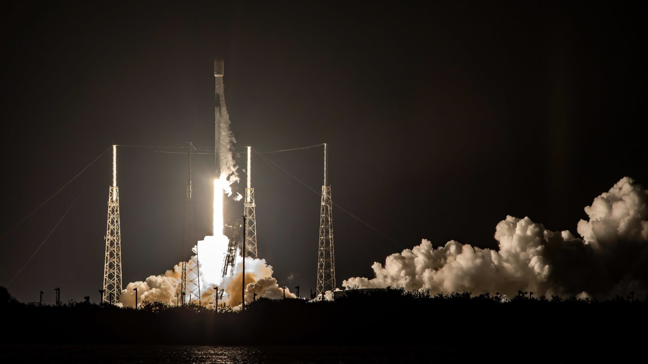 SpaceX will launch 22 Starlink satellites early Sept. 15 — if Hurricane Lee doesn't interfere