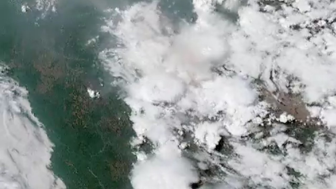Watch California's largest wildfire of the year spawn a massive 'fire cloud' visible from space
