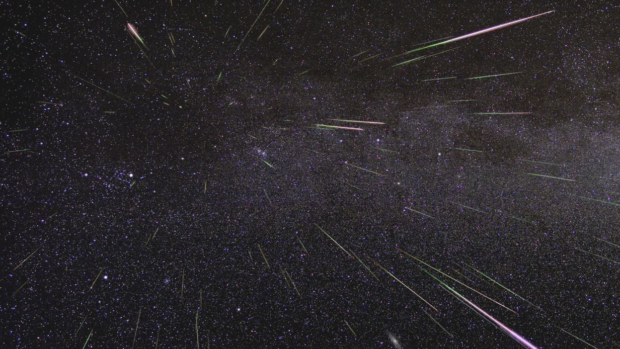 Perseid meteor shower generates early 'shooting stars' (video)