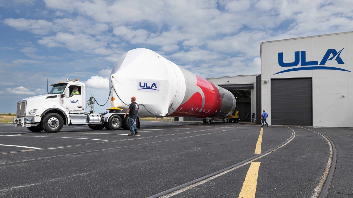 United Launch Alliance's 1st Vulcan Centaur rocket arrives in Florida for debut flight