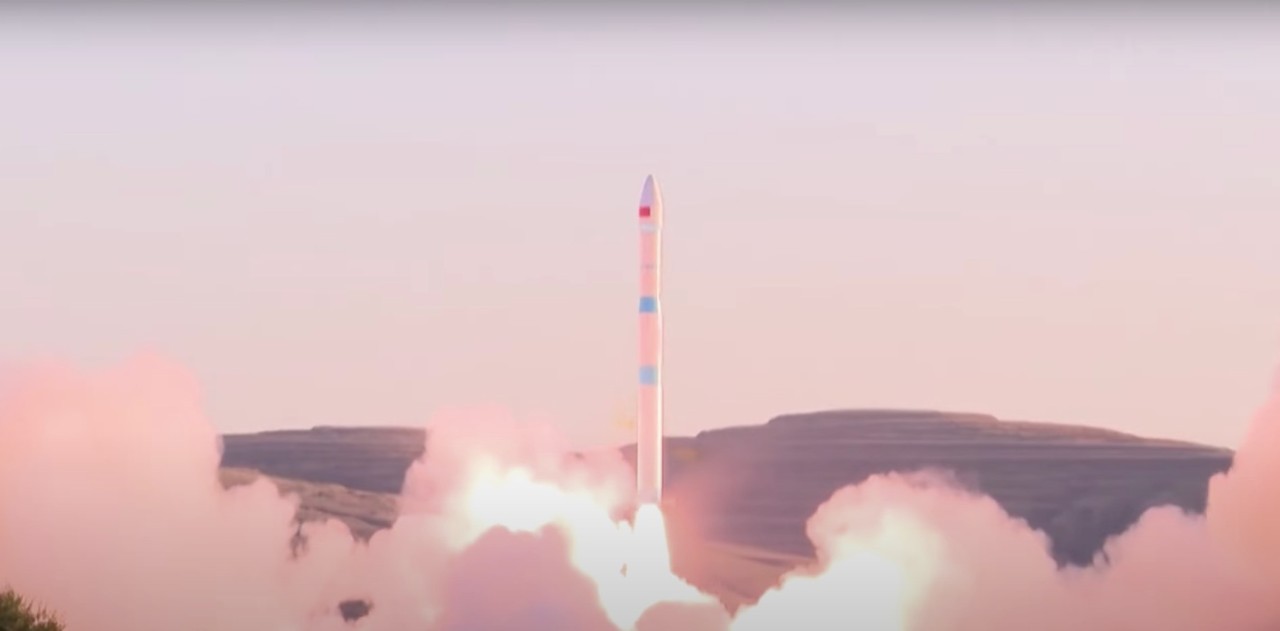 Rocket doubleheader: China launches 2 satellite missions 40 hours apart (video)