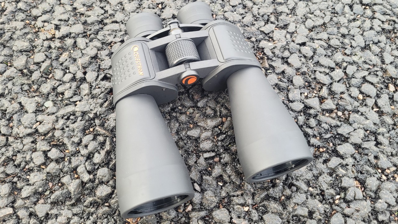 Celestron SkyMaster 12x60 binocular review