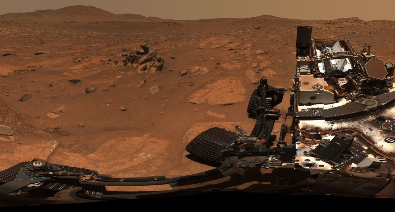 NASA's Perseverance rover captures 360-degree view of Mars' Jezero Crater (video)