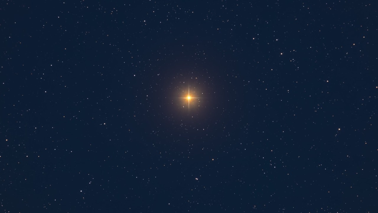 Betelgeuse may be the result of a 'quiet' star merger