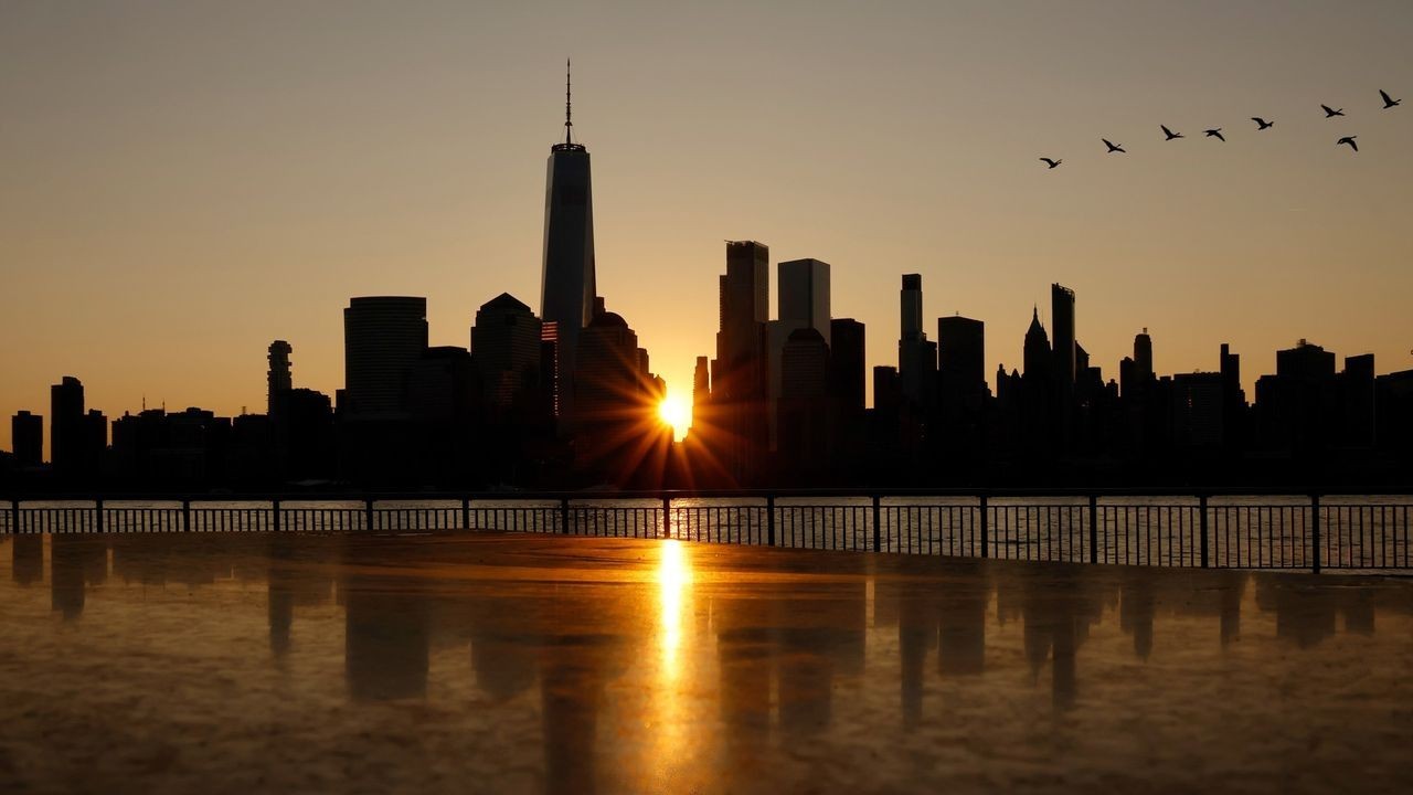 Happy autumnal equinox 2025! Fall begins in the northern hemisphere today