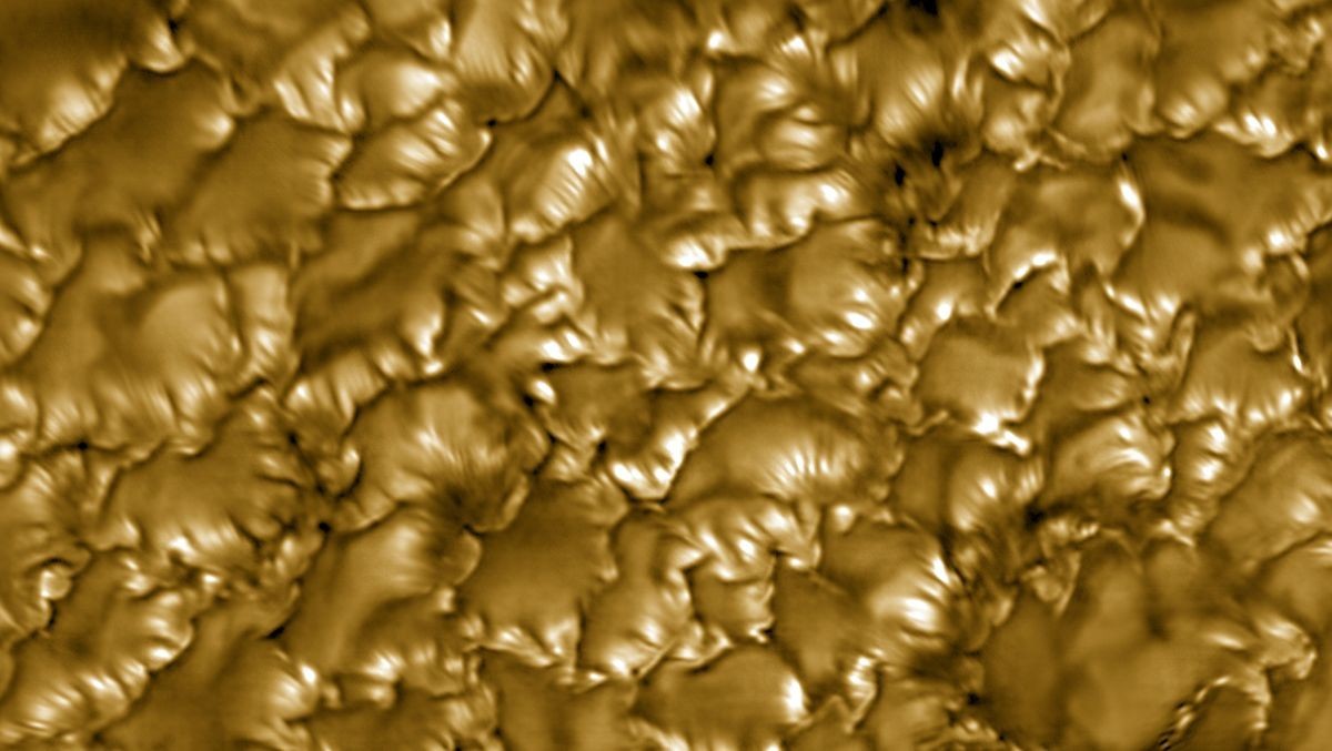 Powerful solar telescope unveils ultra-fine magnetic 'curtains' on the sun's surface