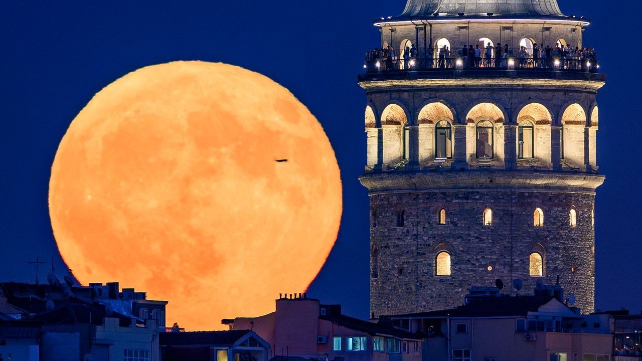 August full moon 2025 captivates skywatchers worldwide as Sturgeon Moon lights up the sky (photos)
