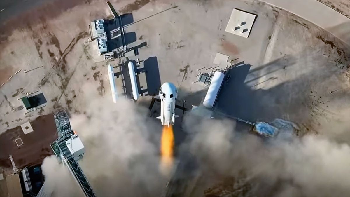 Blue Origin launches 1st New Zealander to reach space, 5 others on latest New Shepard suborbital flight (video)