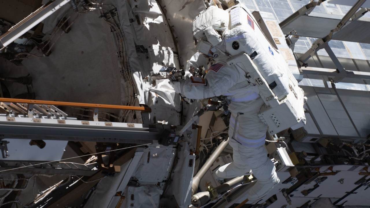 NASA astronaut Loral O'Hara missed the total solar eclipse, but saw Earth 'moving' below her during spacewalk (photos)