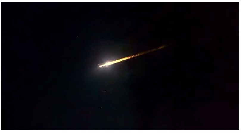 Russian rocket debris falls from space in spectacular fireball over southern Australia (video)