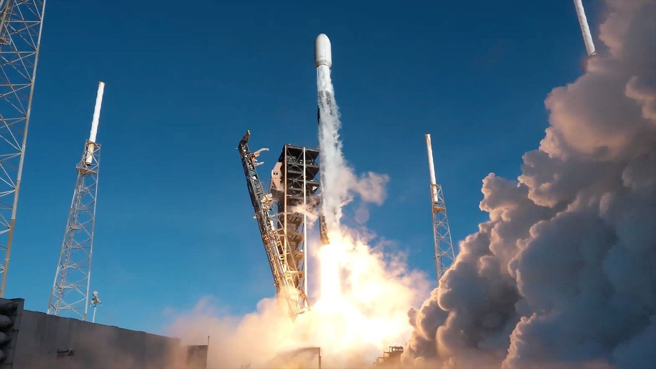 SpaceX sends 28 more Starlink satellites into orbit on Falcon 9 flight from Florida (video)