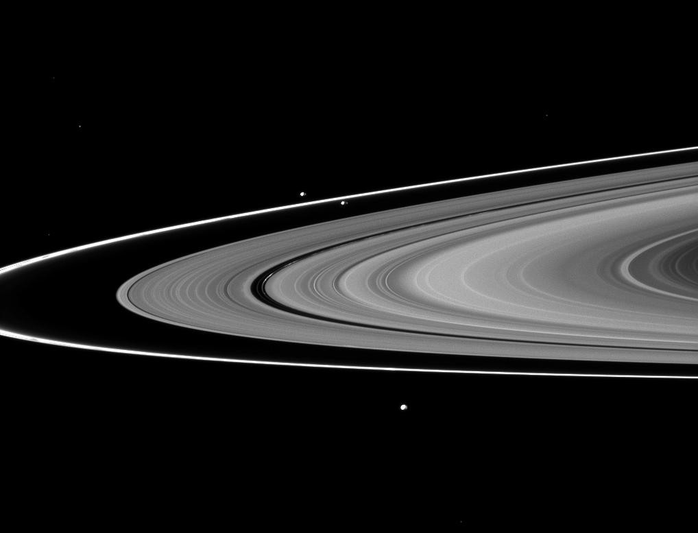 Curious Kids: What are the rings around planets made of?