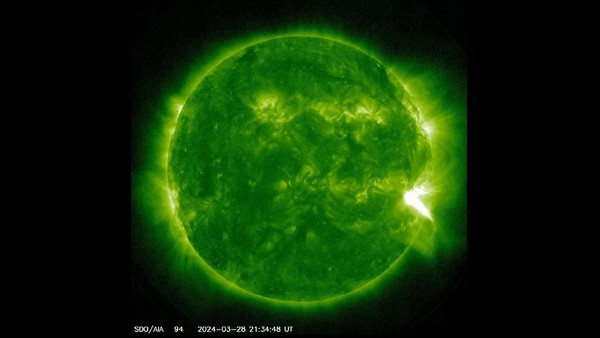 Powerful X-class solar flare slams Earth, triggering radio blackout over the Pacific Ocean