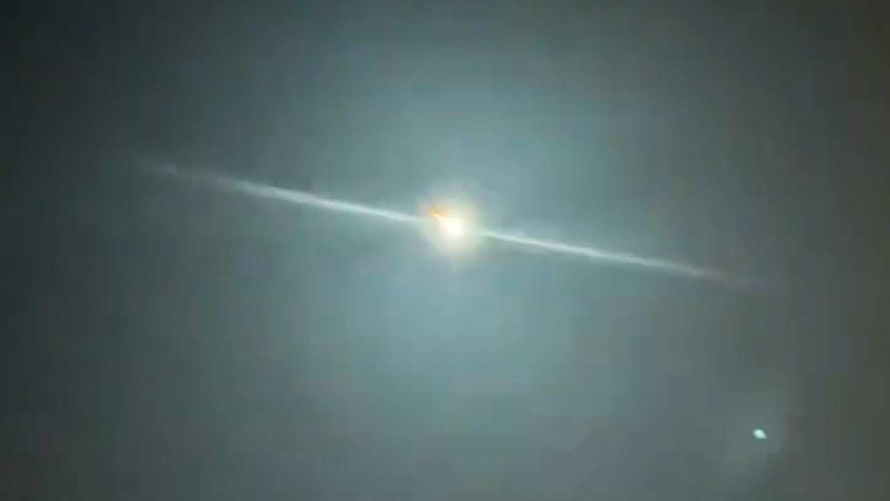 Falling asteroid sparks brilliant fireball over Europe just hours after discovery (video)