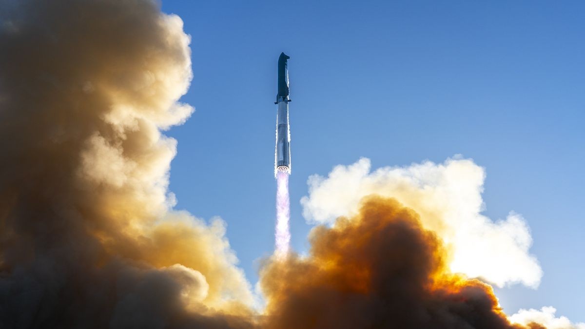 SpaceX will launch Starship's 9th test flight next week, Elon Musk says