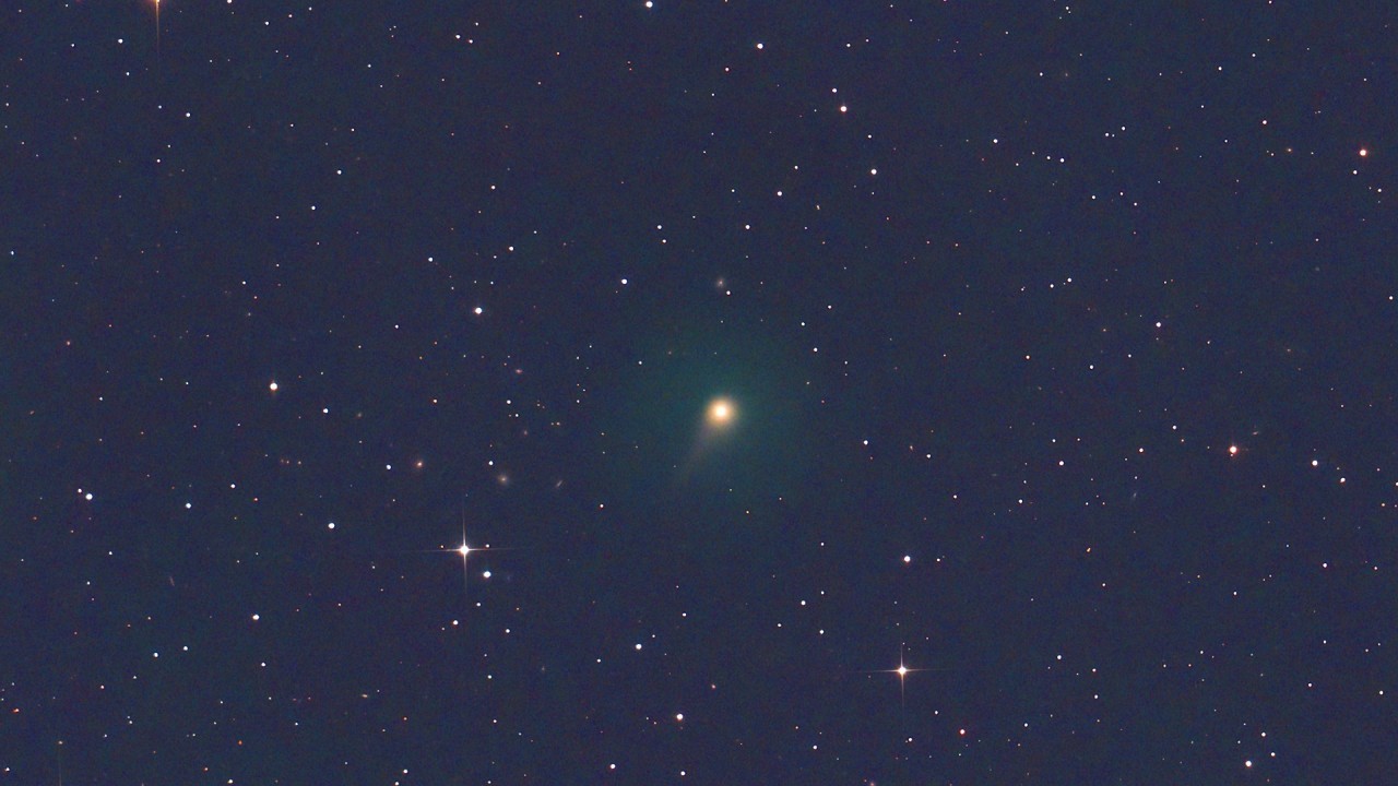 Amazing photos of gorgeously green Comet C/2022 E3 (ZFT) in the night sky (gallery)