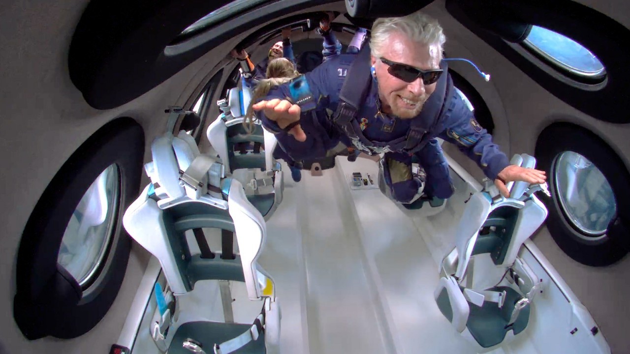 Amazing Virgin Galactic video shows Richard Branson's Unity 22 crew soaring into space
